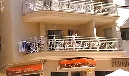 خواهر من می آموزد در یک شلاق زدن داستان سکسی دوجنسه و هر چیز دیگری