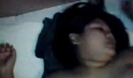 چگونه می توان آن را گرم تا تبدیل شدن به یک خلبان هواپیما...... دوجنسه گروهی