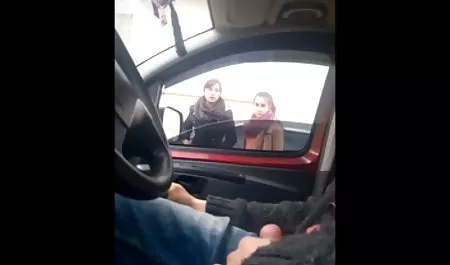 یک احمق و سکس گروهی دوجنسه ها تصادف