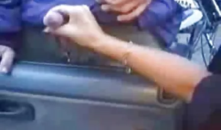 برهنه, اتاق سکس با دوجنسه