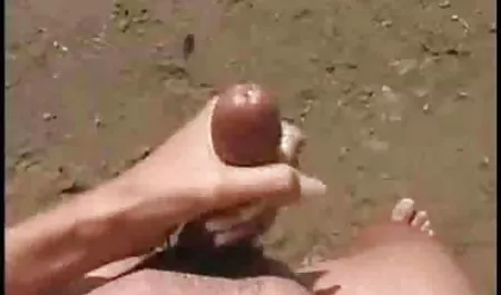 لعنتی سکس دوجنسه در آشپزخانه ازدواج